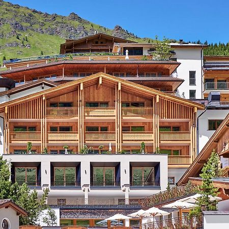 Hotel Berghof Crystal Spa & Sports Tux Eksteriør billede