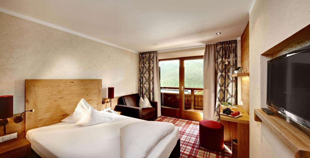 Hotel Berghof Crystal Spa & Sports Tux Eksteriør billede